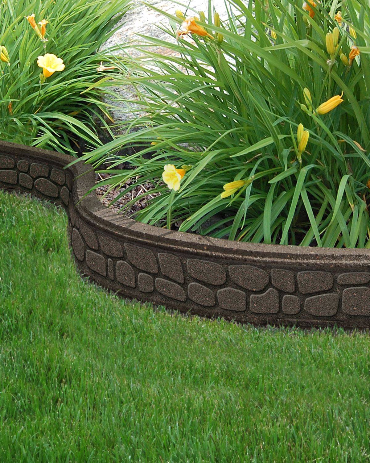 Recycled Rubber Garden Edging Ideas You Gonna Love Sharonsable