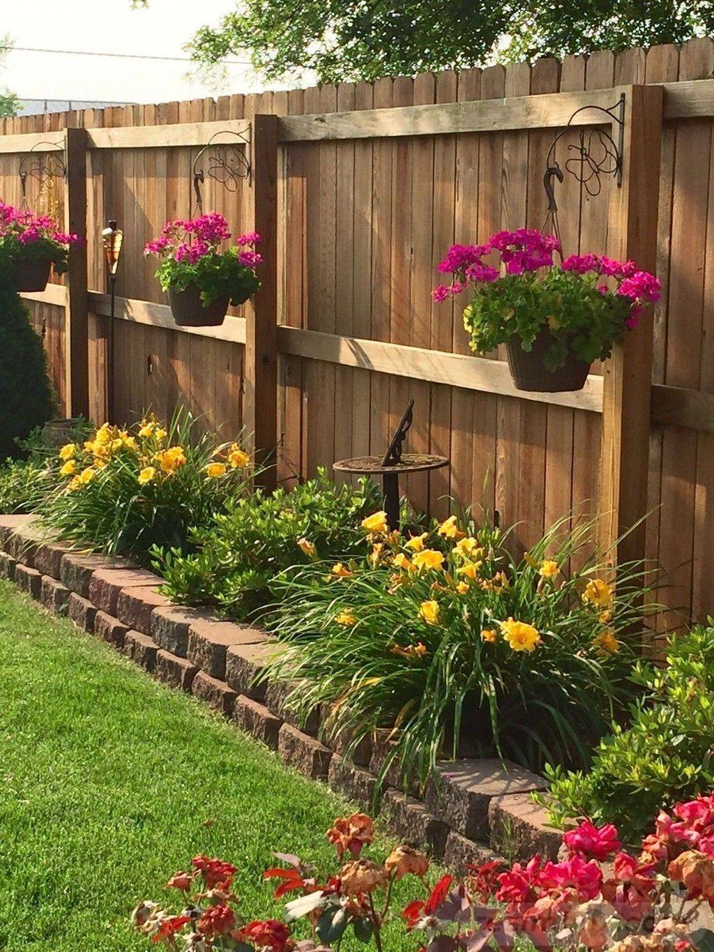 Gorgeous Garden Fence Design Ideas