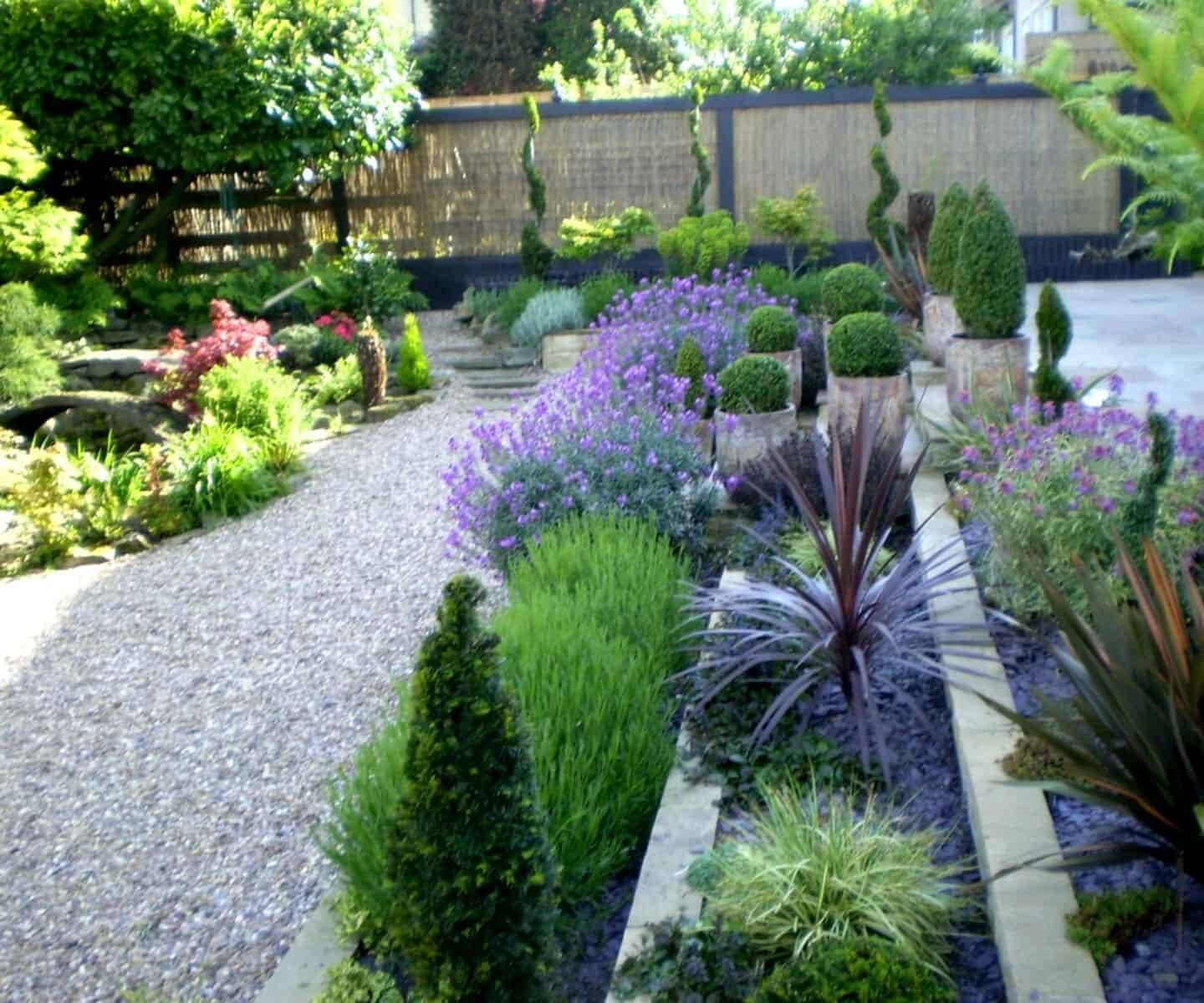 Creative Large Garden Inspiration