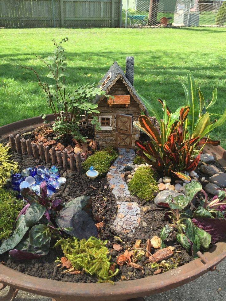 22 Flower Bed Fairy Garden Ideas You Should Check | SharonSable