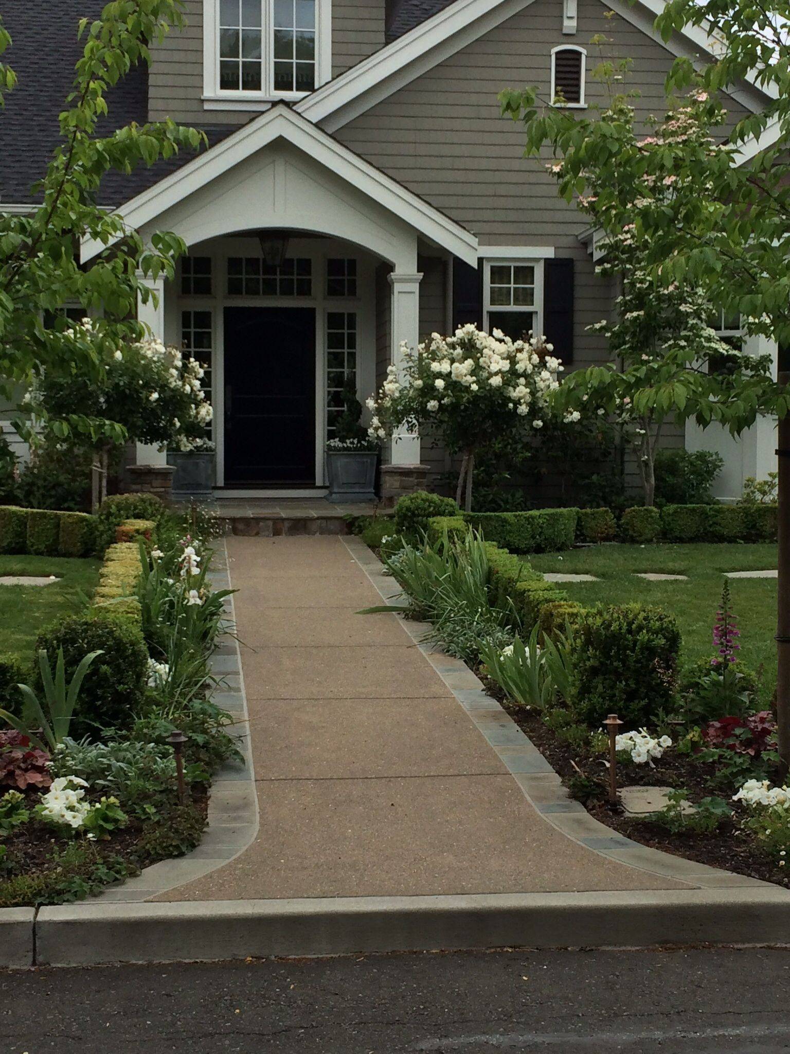 23 Front Entrance Garden Design Ideas To Try This Year | SharonSable