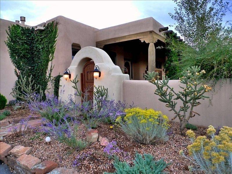 21 Santa Fe Style Garden Ideas You Cannot Miss | SharonSable