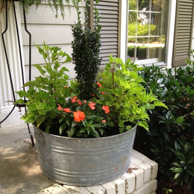 25 Galvanized Tub Garden Ideas You Must Look | SharonSable