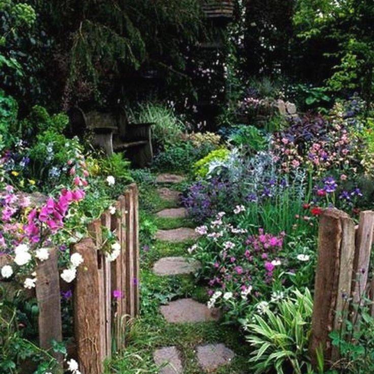 Stunning Small Cottage Garden Ideas