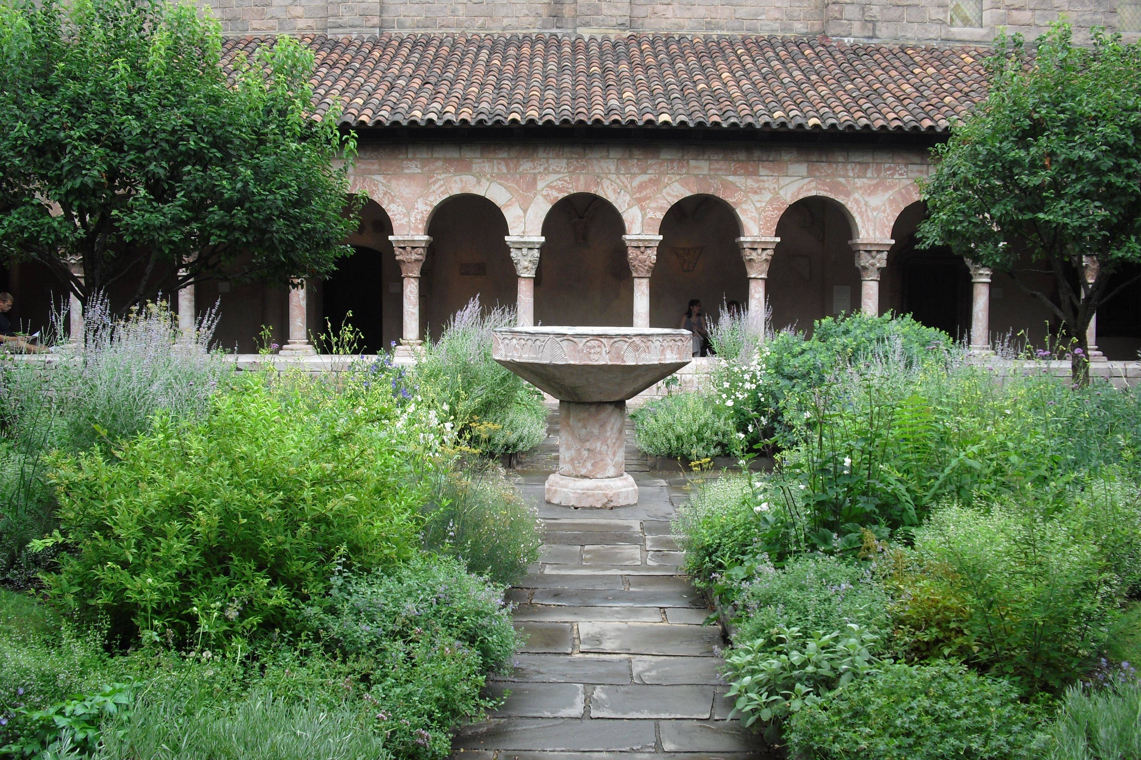 24 Cloister Garden Ideas To Try This Year | SharonSable