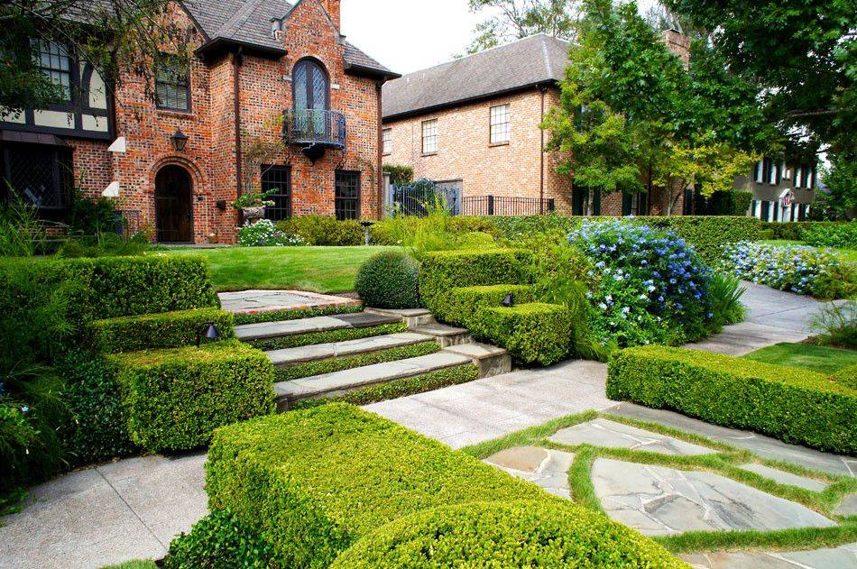 23 Tudor Garden Design Ideas You Should Look | SharonSable