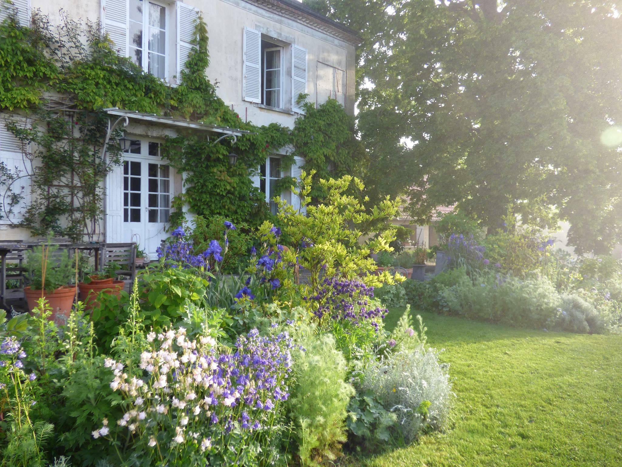 French Country Garden Traditional Landscape Chicago