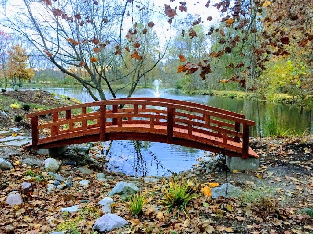 24 Garden Pond Bridge Ideas You Cannot Miss | SharonSable