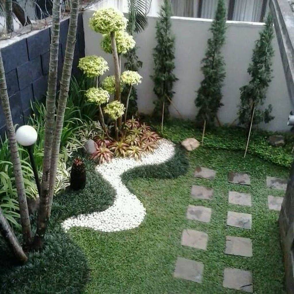 21 Small Minimalist Garden Ideas To Consider | SharonSable