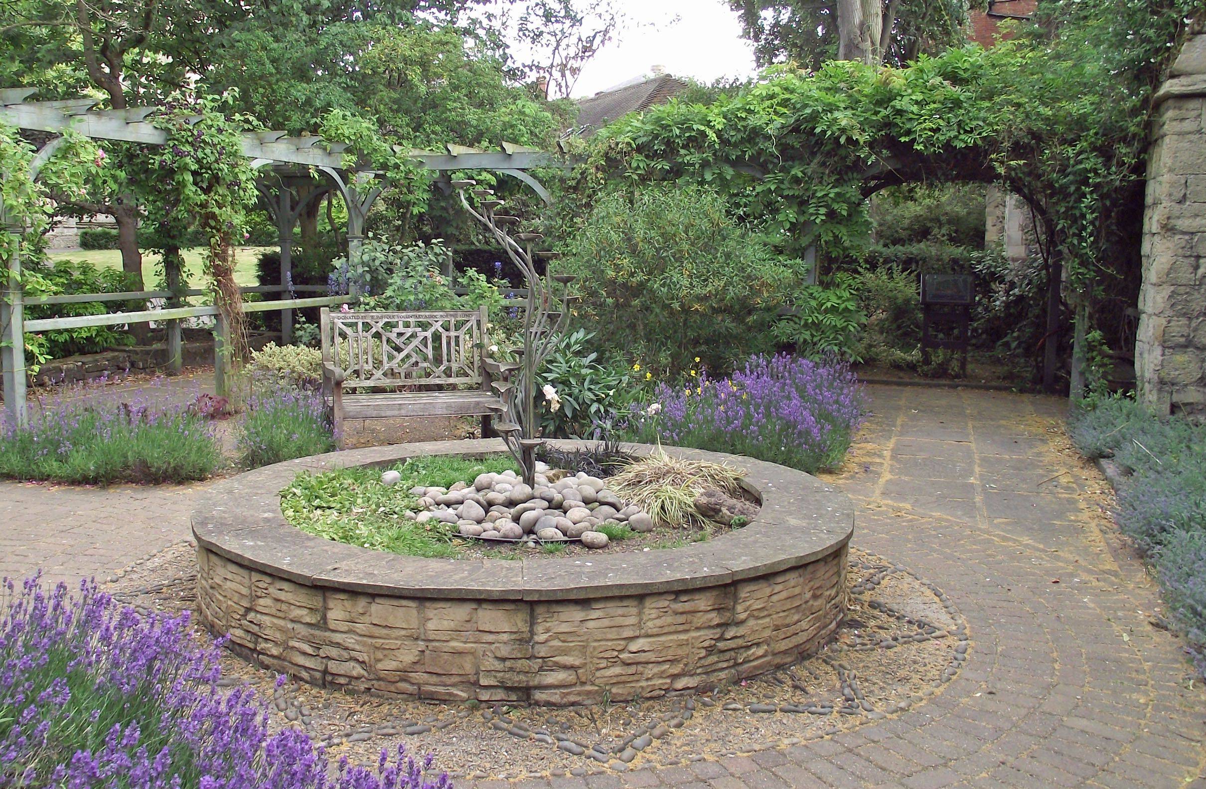 20 Sensory Garden for Dementia Ideas You Should Check | SharonSable