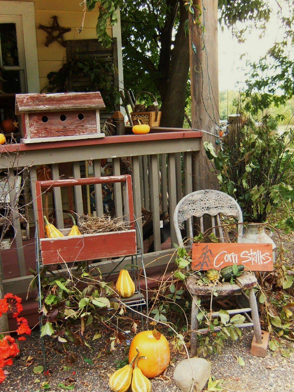 Primitive Garden Decorating Ideas