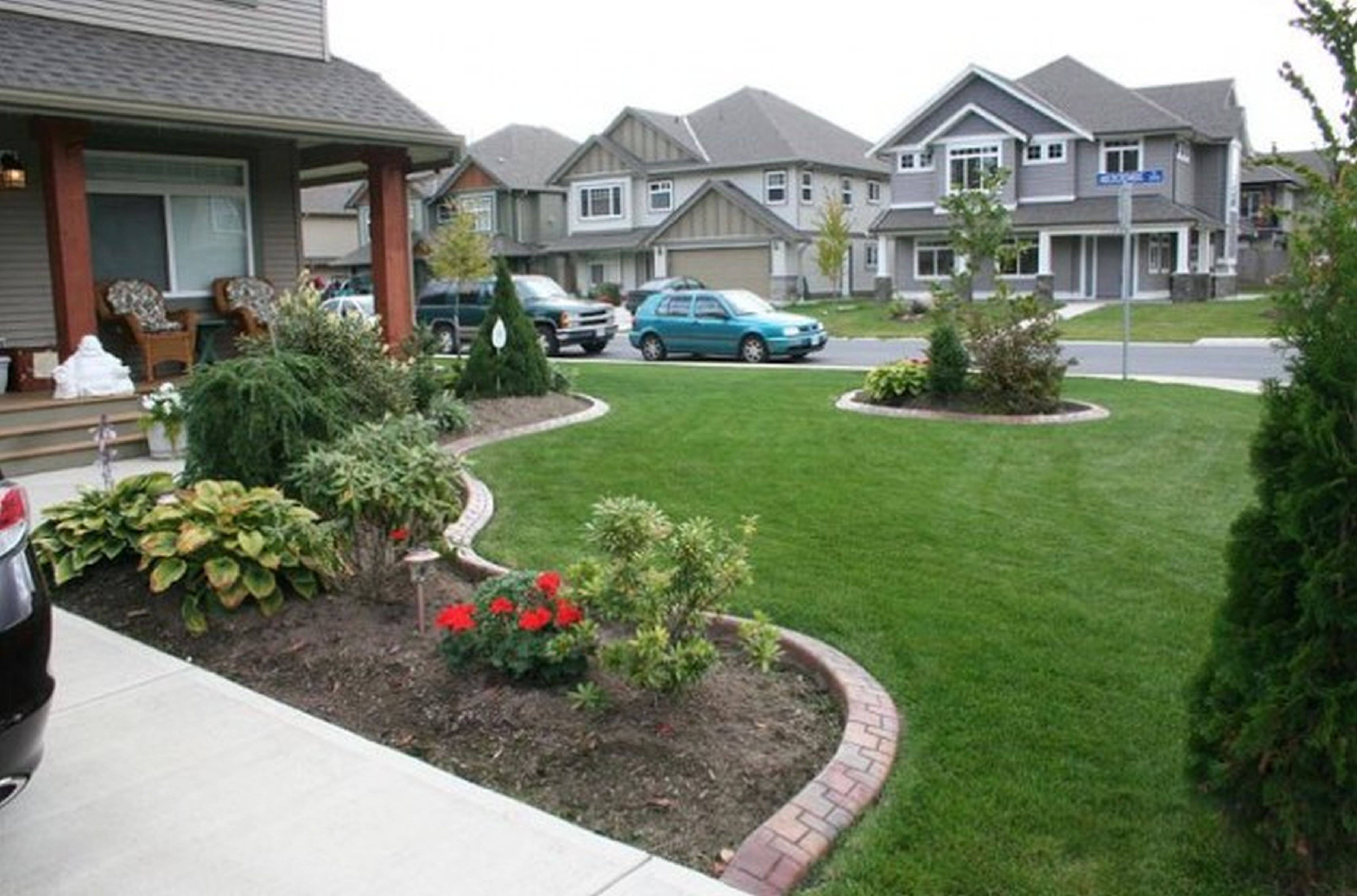 Beautiful Front Yard Garden Landscaping Design Ideas