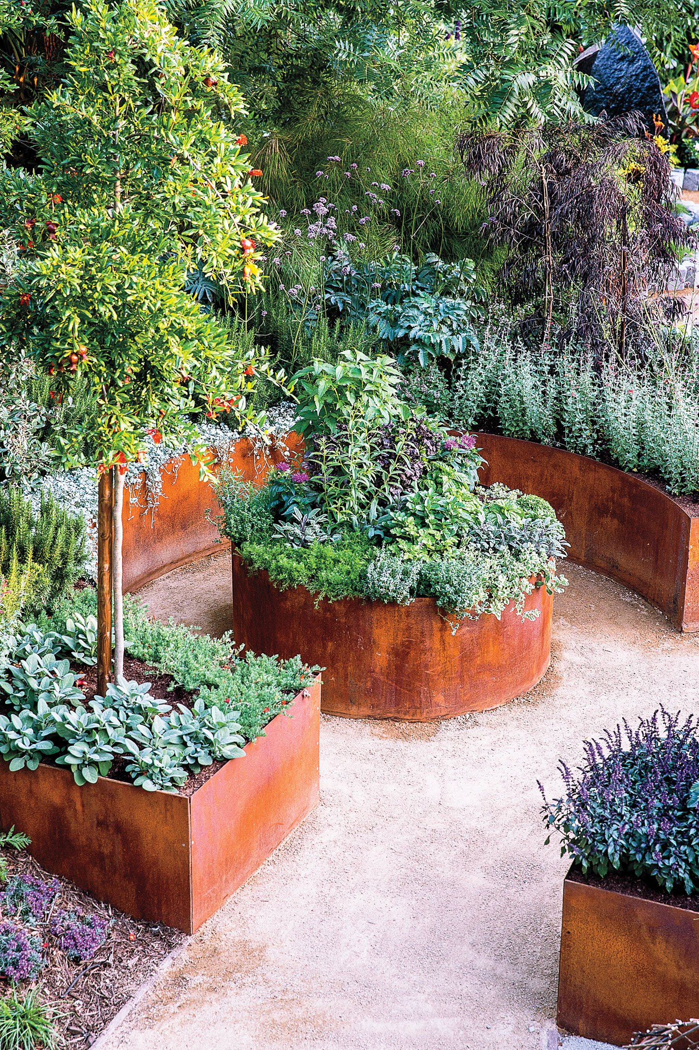 Sustainable Living Edible Gardens