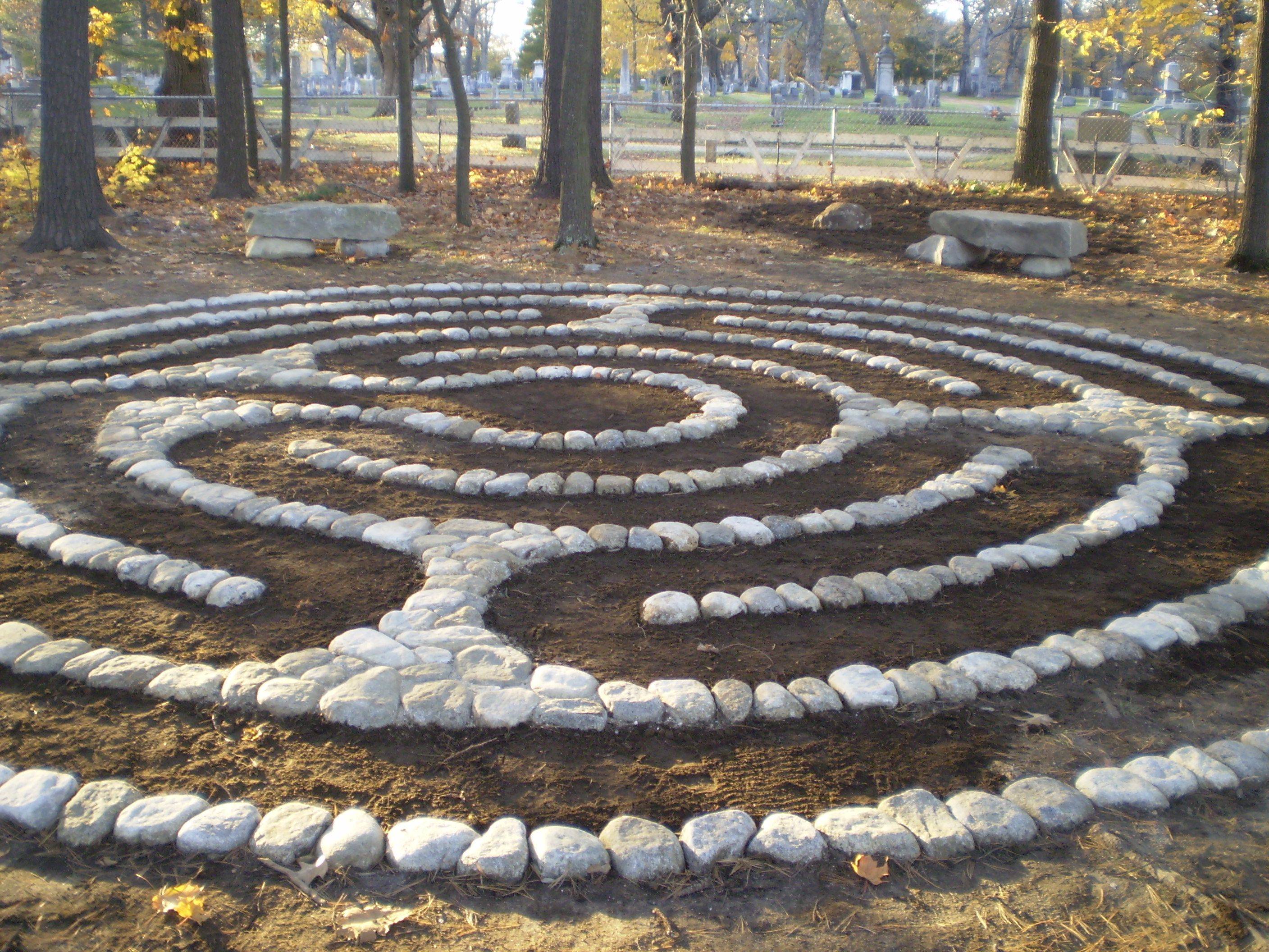 21 Prayer Labyrinth Garden Design Ideas To Try This Year | SharonSable