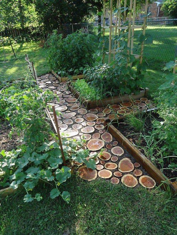 Nice Log Slice Pathway Diy Garden Path