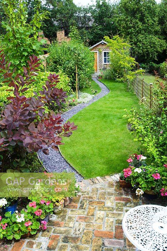 23-long-narrow-garden-ideas-uk-you-should-check-sharonsable