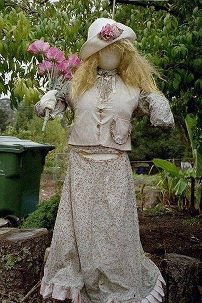 23 Beautiful Garden Scarecrow Ideas To Consider | SharonSable