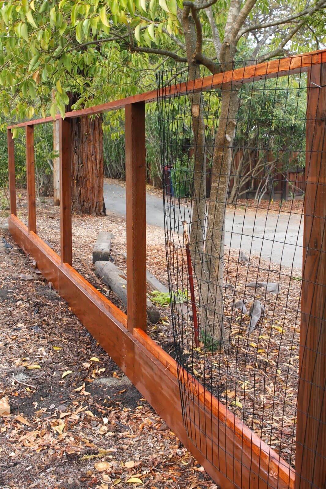 21 DIY Wood Garden Fence Ideas You Should Look SharonSable   Diy Inexpensive Privacy Fence Ideas 17 Awesome Hog Wire Fence Design   6819 