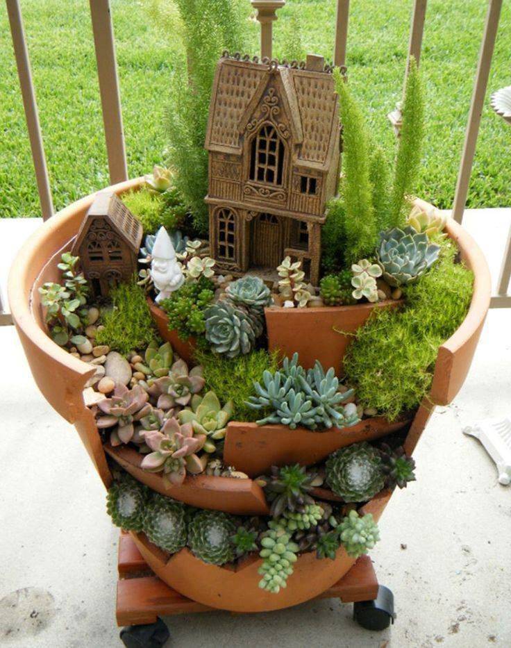 Cute And Whimsical Fairy Garden Ideas